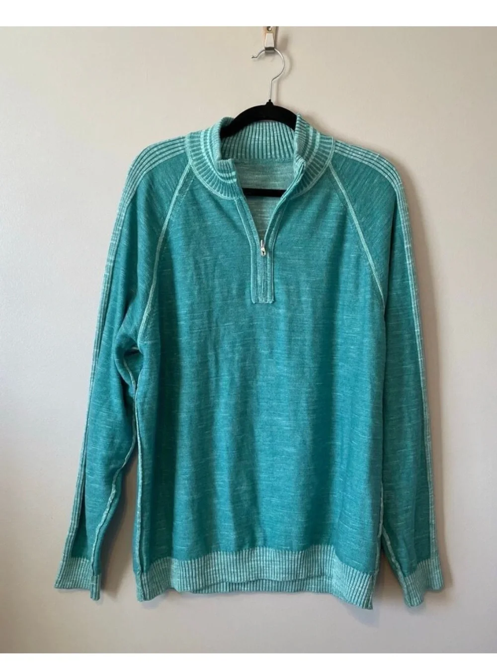 Tommy Bahama excellent preowned
